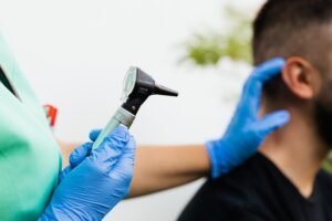 ear microsuction